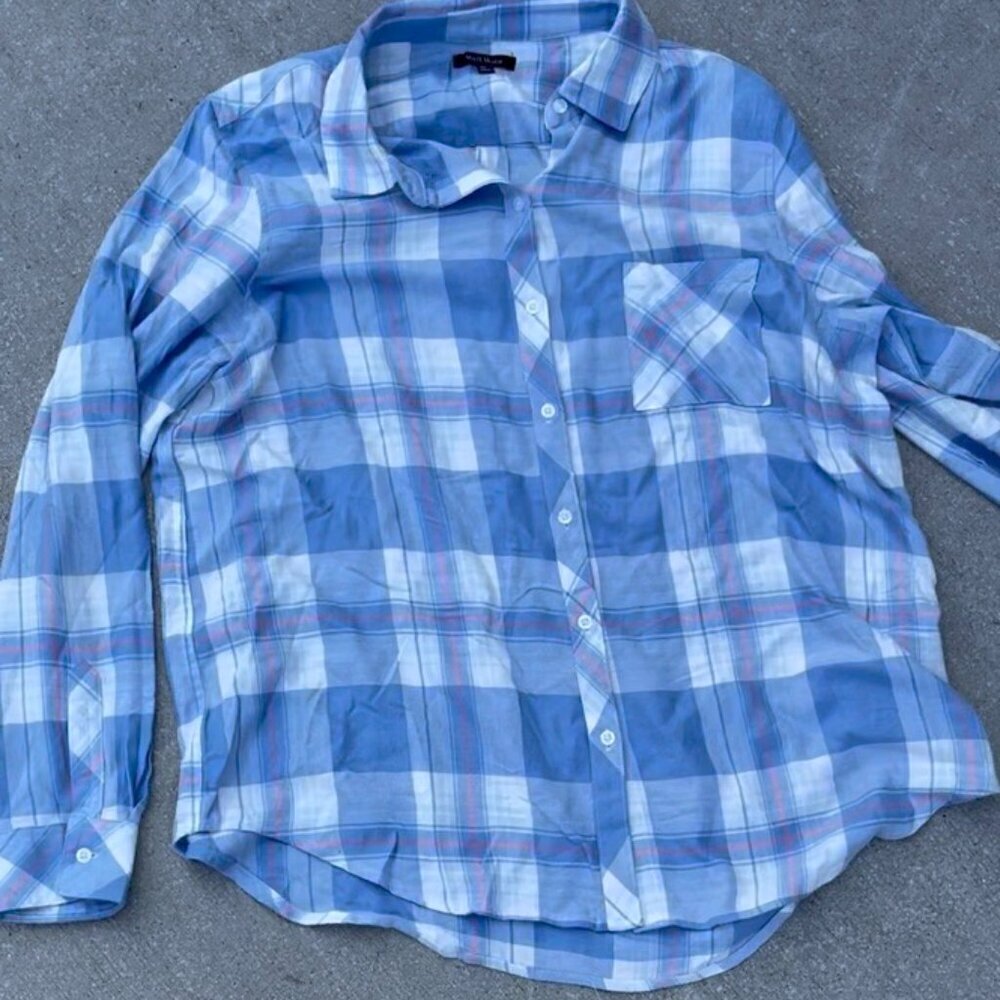 Woman's  Soft Plaid Flannel Button Down Size Medium